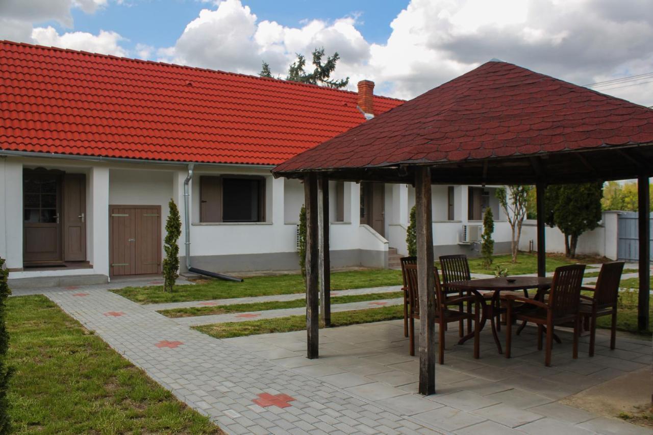 Ferienwohnung Das Blaue Haus Vendégház - Kovácshida Exterior foto